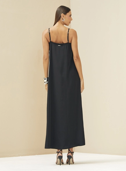 Vestido Reto Solto Decote Reto