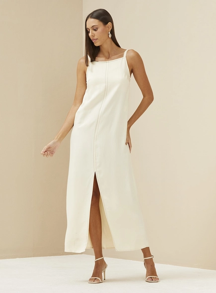 Vestido Longo Com Fenda Frontal