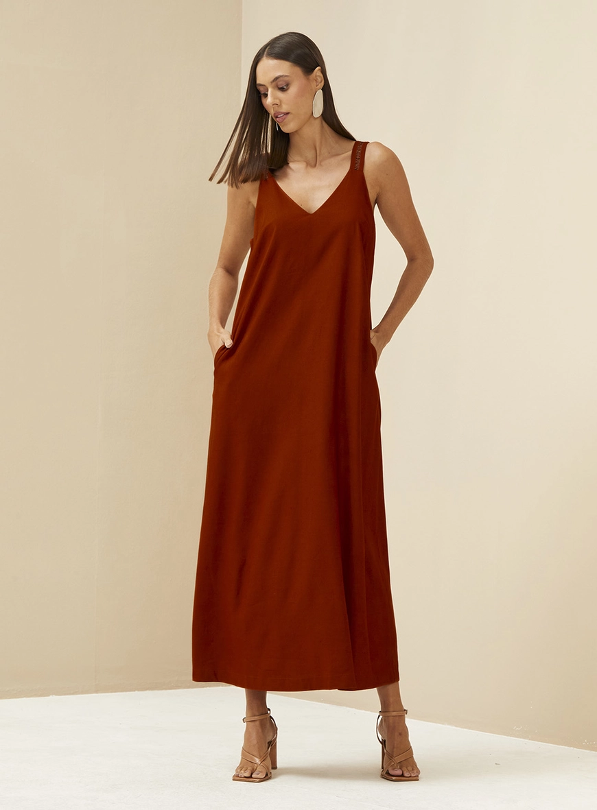 Vestido Midi Solto Com Bolsos Laterais Marrom Zeus