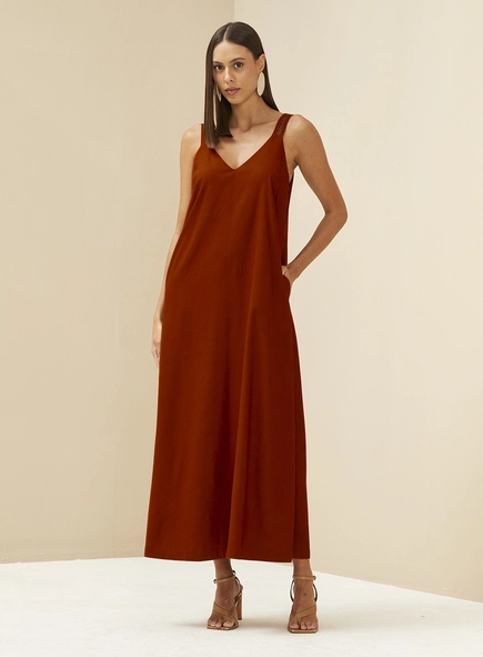 Vestido Midi Solto Com Bolsos Laterais