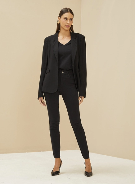 Blazer Feminino Alfaiataria Reto Com Abas