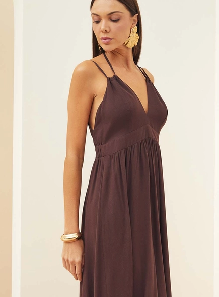 Vestido Longo Acinturado Com Amarração