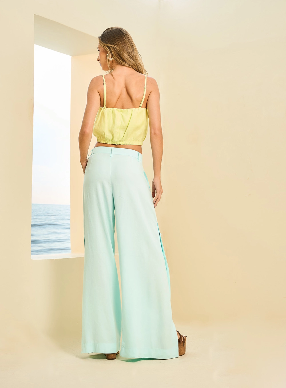Calça Feminina Pantalona Com Fenda Verde 2