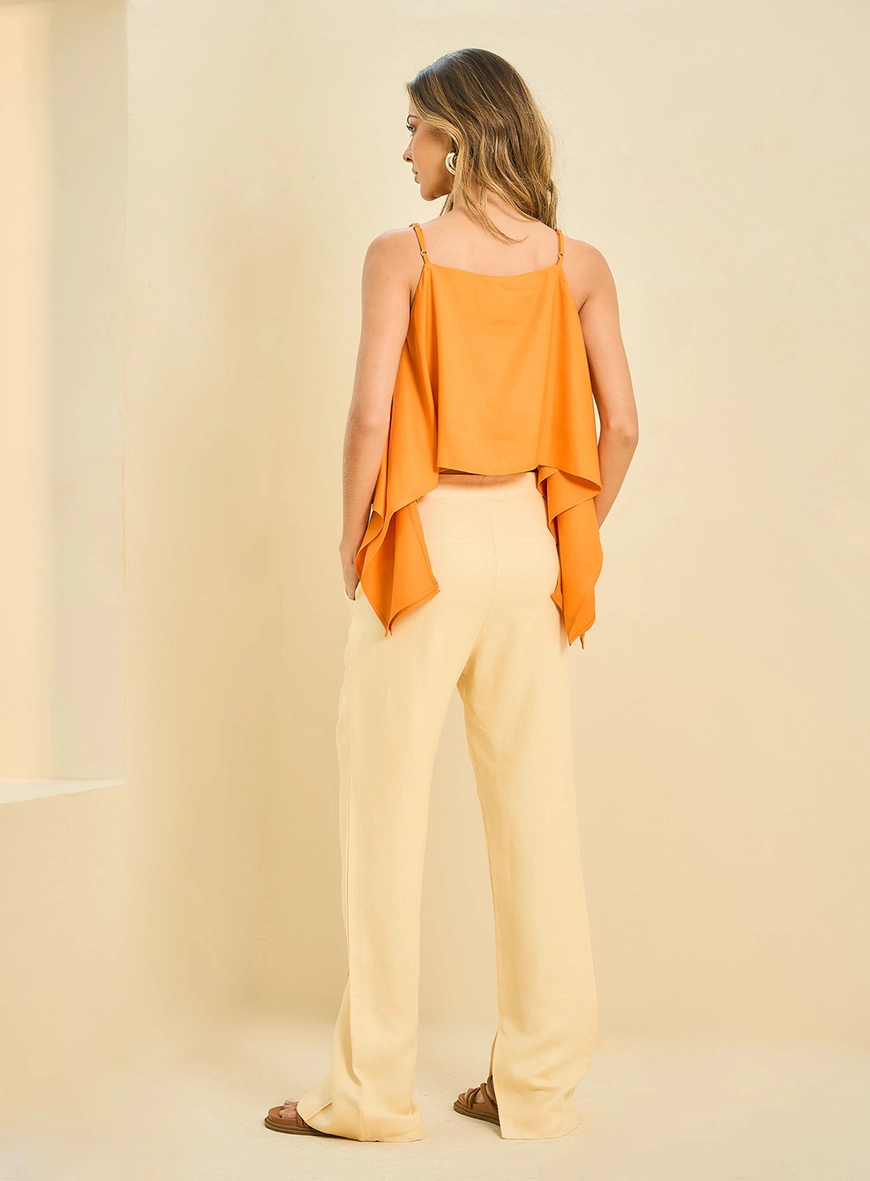 Calça Feminina Reta De Linho Com Fenda Frontal Amarelo 2