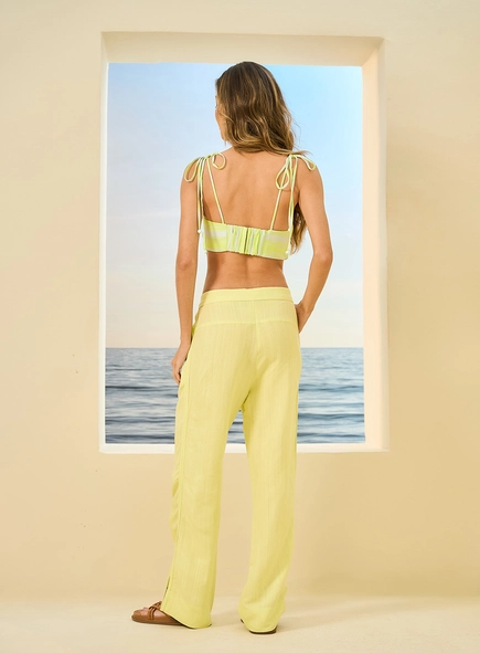 Calça Feminina Pantalona Com Fenda Lateral