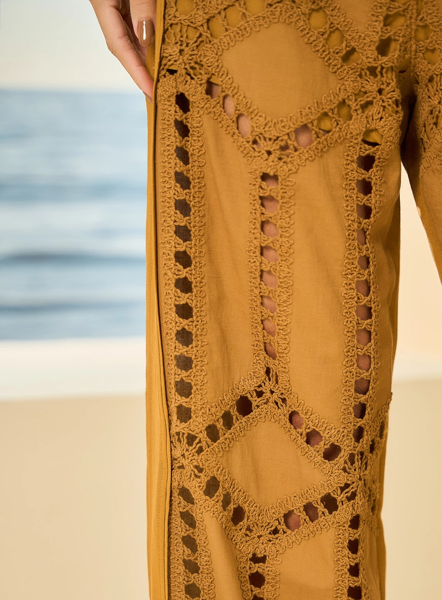 Calça Feminina Pantalona Em Laise Marrom 3