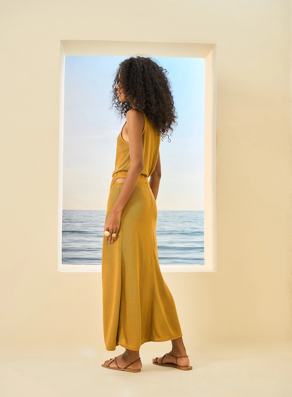 Saia Feminina Longa Com Fenda E Detalhe Marrom 2