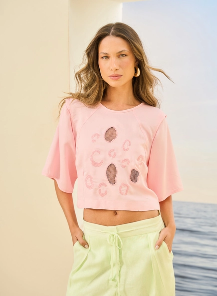 Camiseta Feminina Cropped Bordada