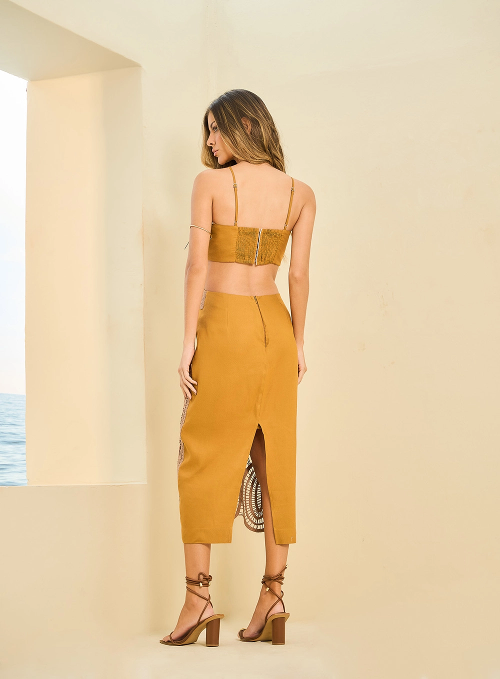 Vestido Feminino Midi Com Detalhes Marrom 3