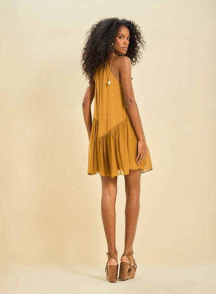 Vestido Curto Fluido Com Babados E Amarração