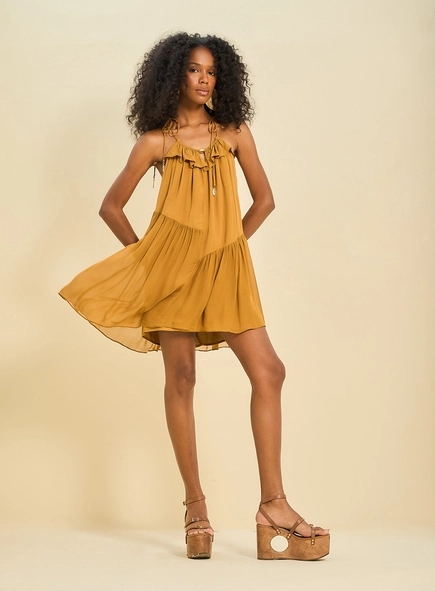 Vestido Curto Fluido Com Babados E Amarração
