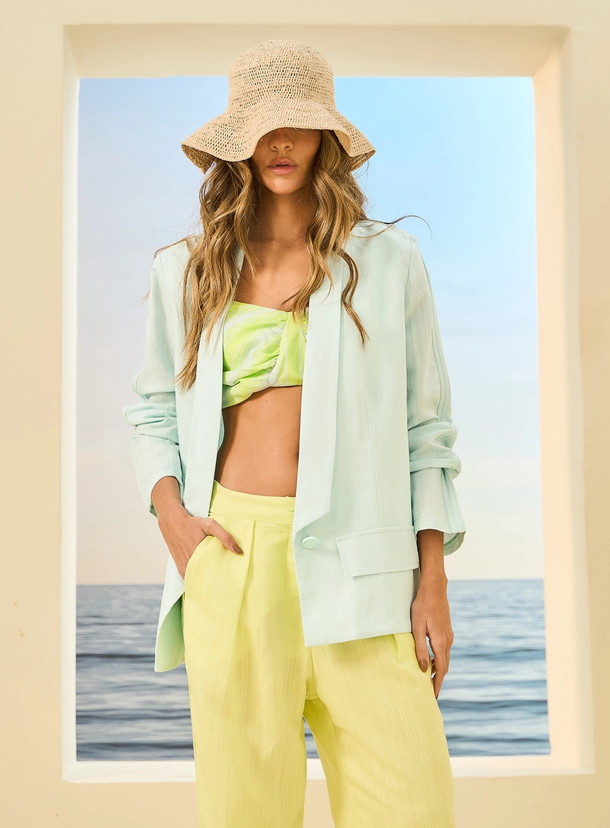 Blazer Feminino Com Botão Para Fechamento Verde 1
