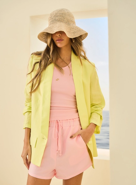 Blazer Feminino Com Botão Para Fechamento