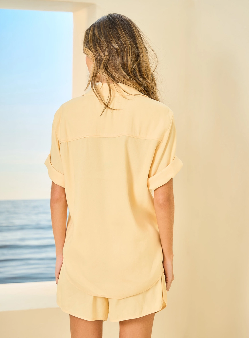 Conjunto Camisa E Short Com Estampa Amarelo 2