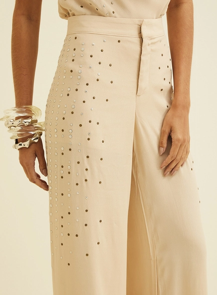 Calça Pantalona Com Aplicação