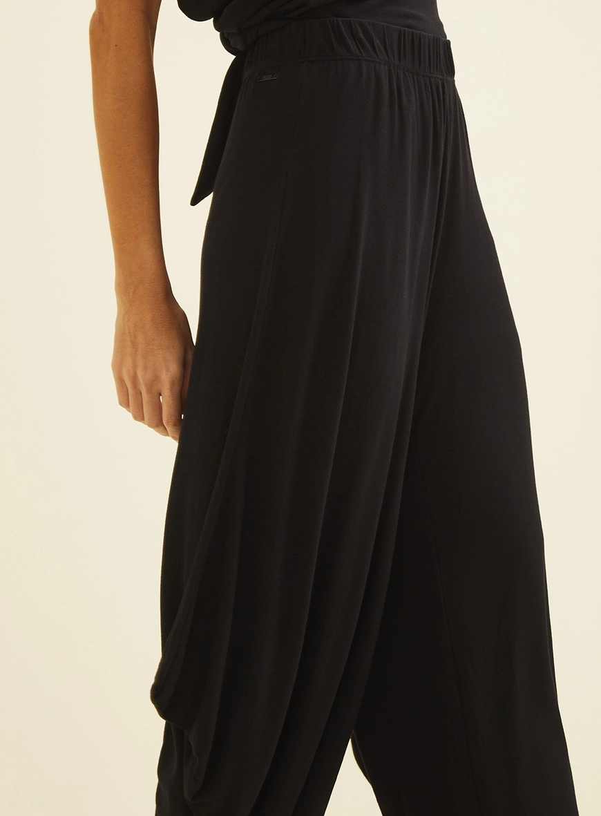Calça Saruel Com Cós Elástico Preto