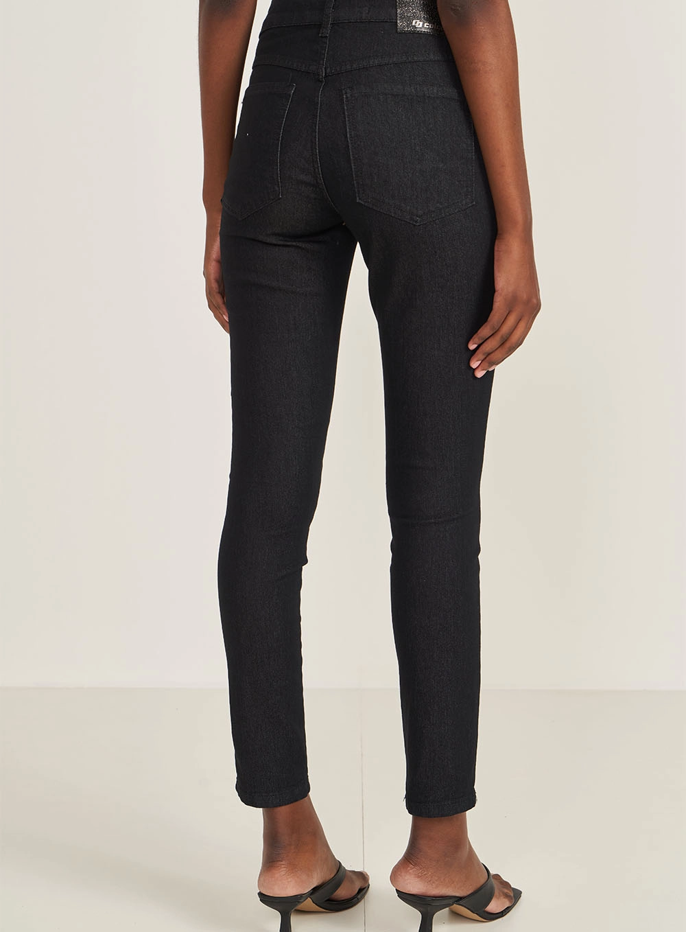 Calça Jeans Feminina Bia Indigo Preto