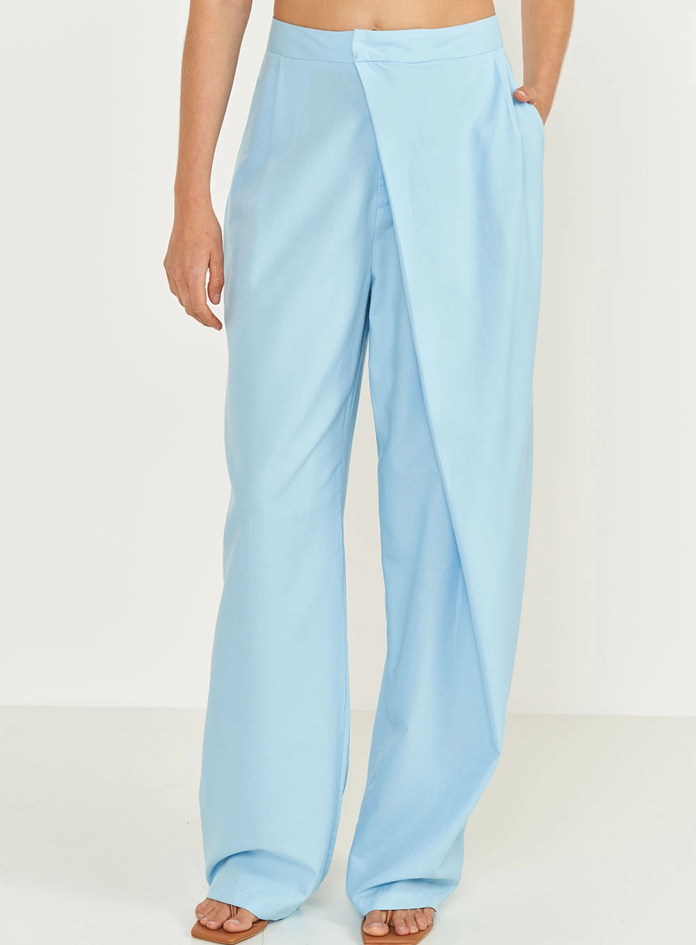 Calça Alfaiataria Joana Com Cós Assimétrico Azul