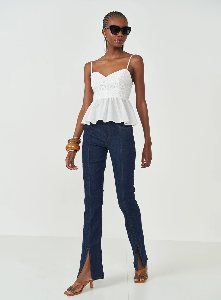 Calça Jeans Bia Reta Com Fenda