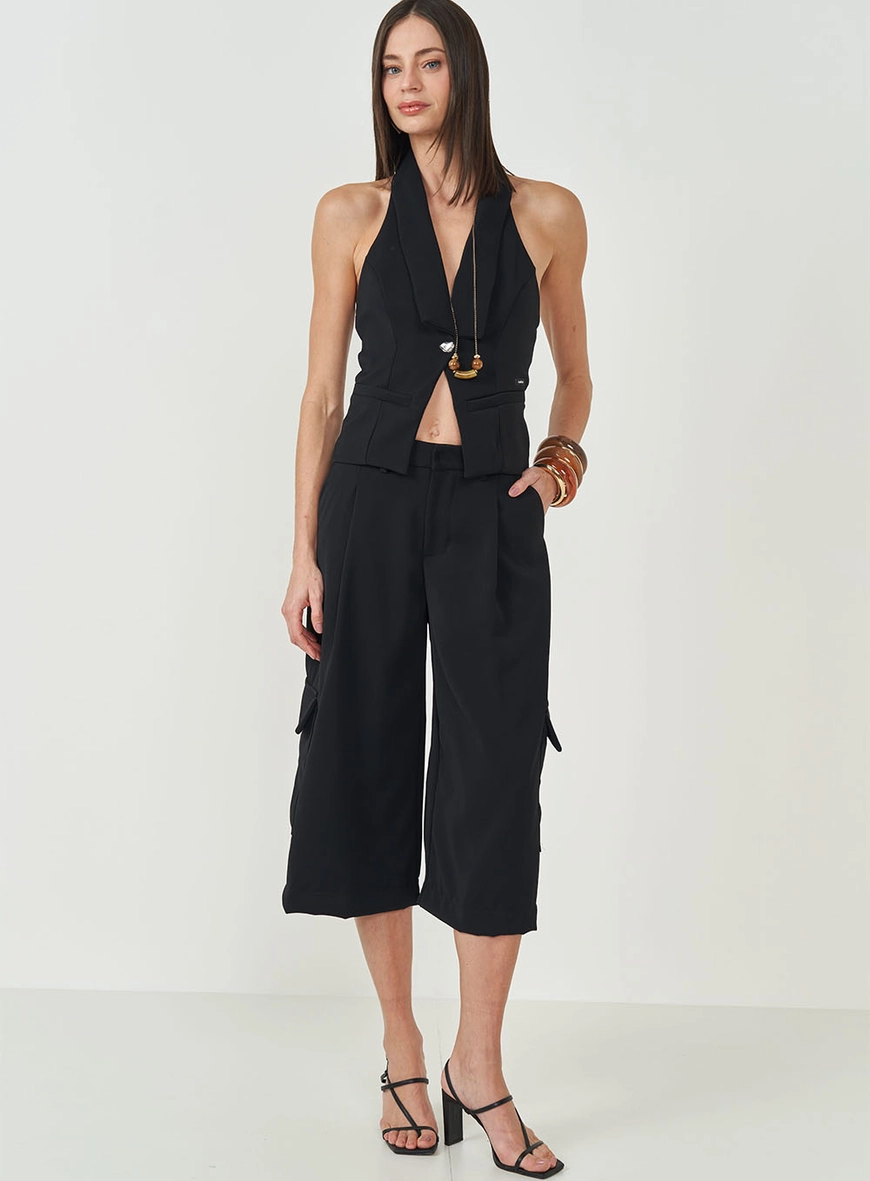 Calça Wide Cropped Com Bolsos Cargo