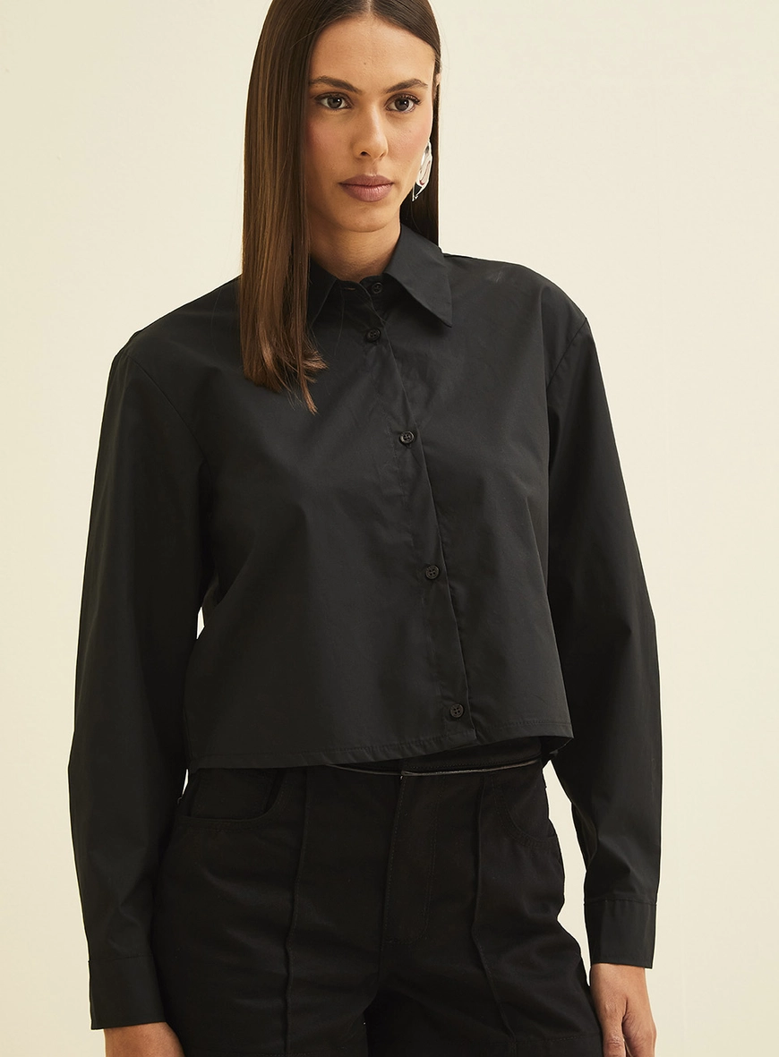 Camisa Encurtada Manga Longa Preto