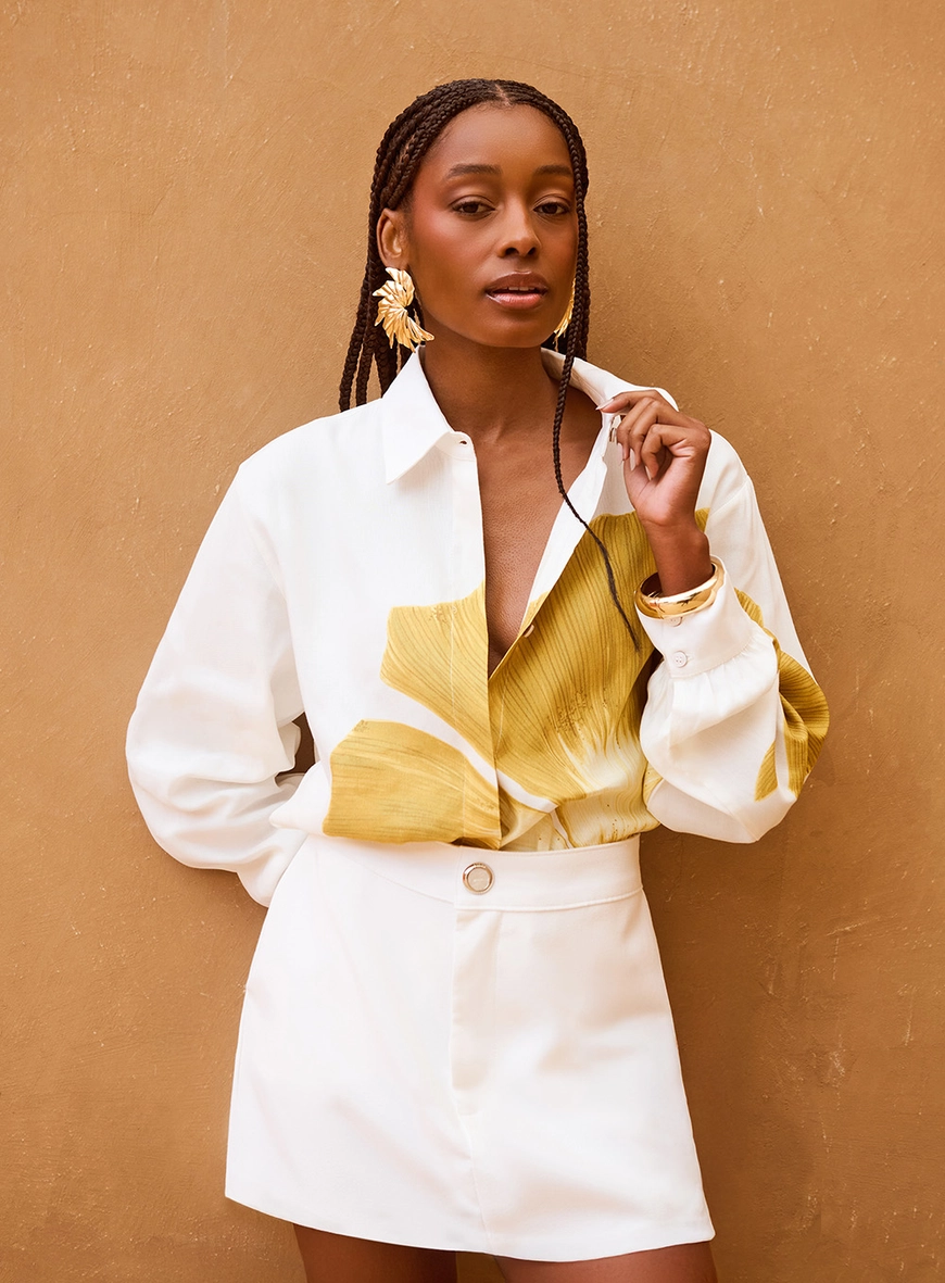 Camisa Feminina Estampada Bege