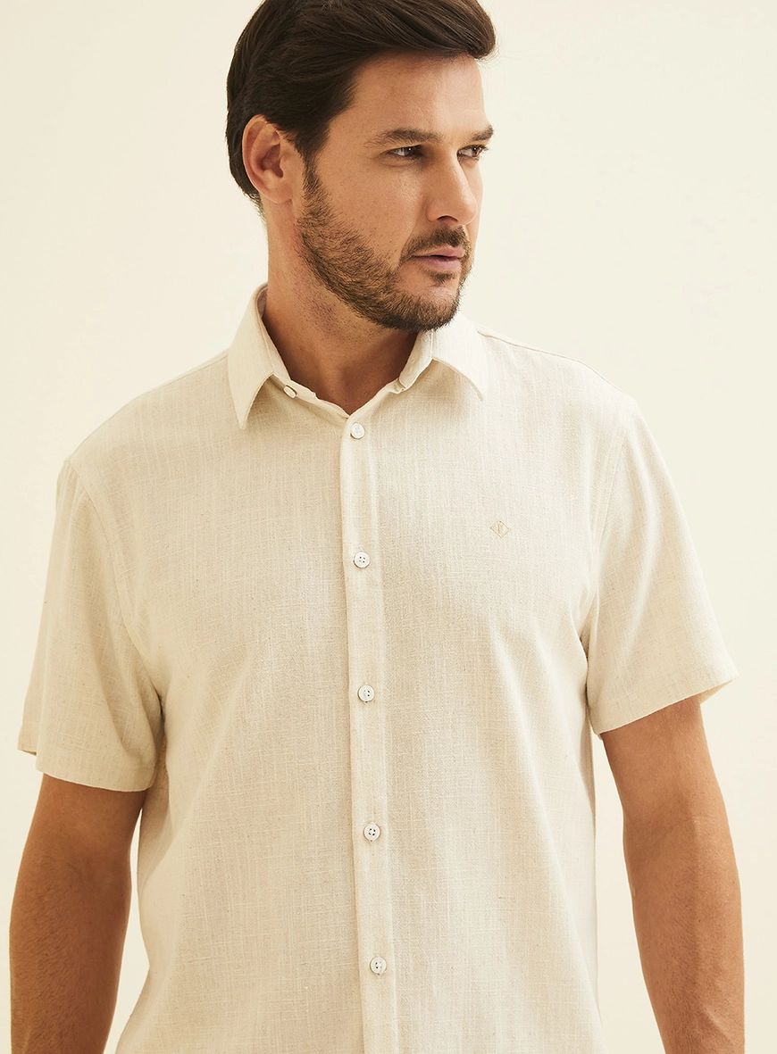Camisa Relax Em Linho Manga Curta Off Shell