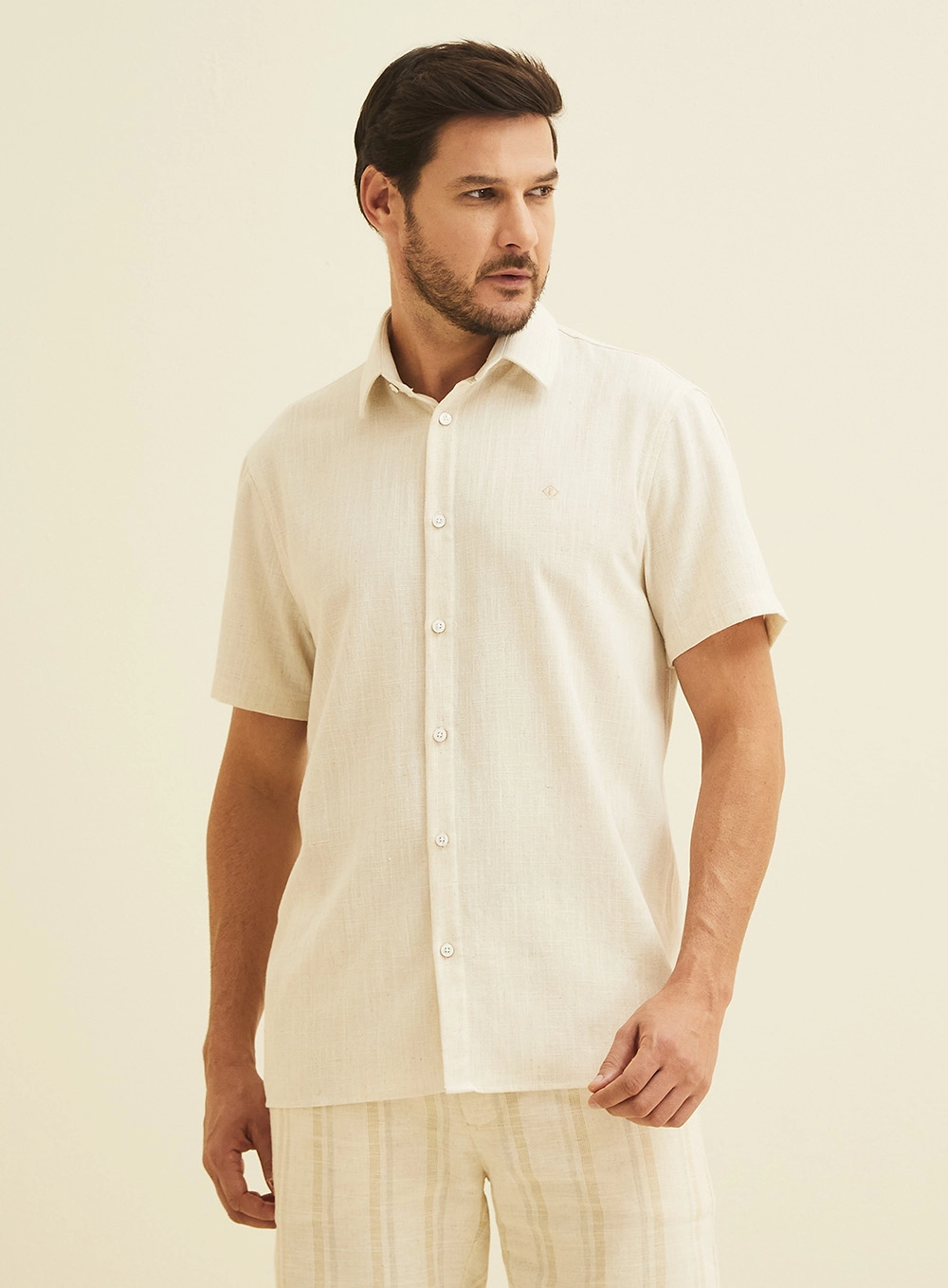 Camisa Relax Em Linho Manga Curta Off Shell 3