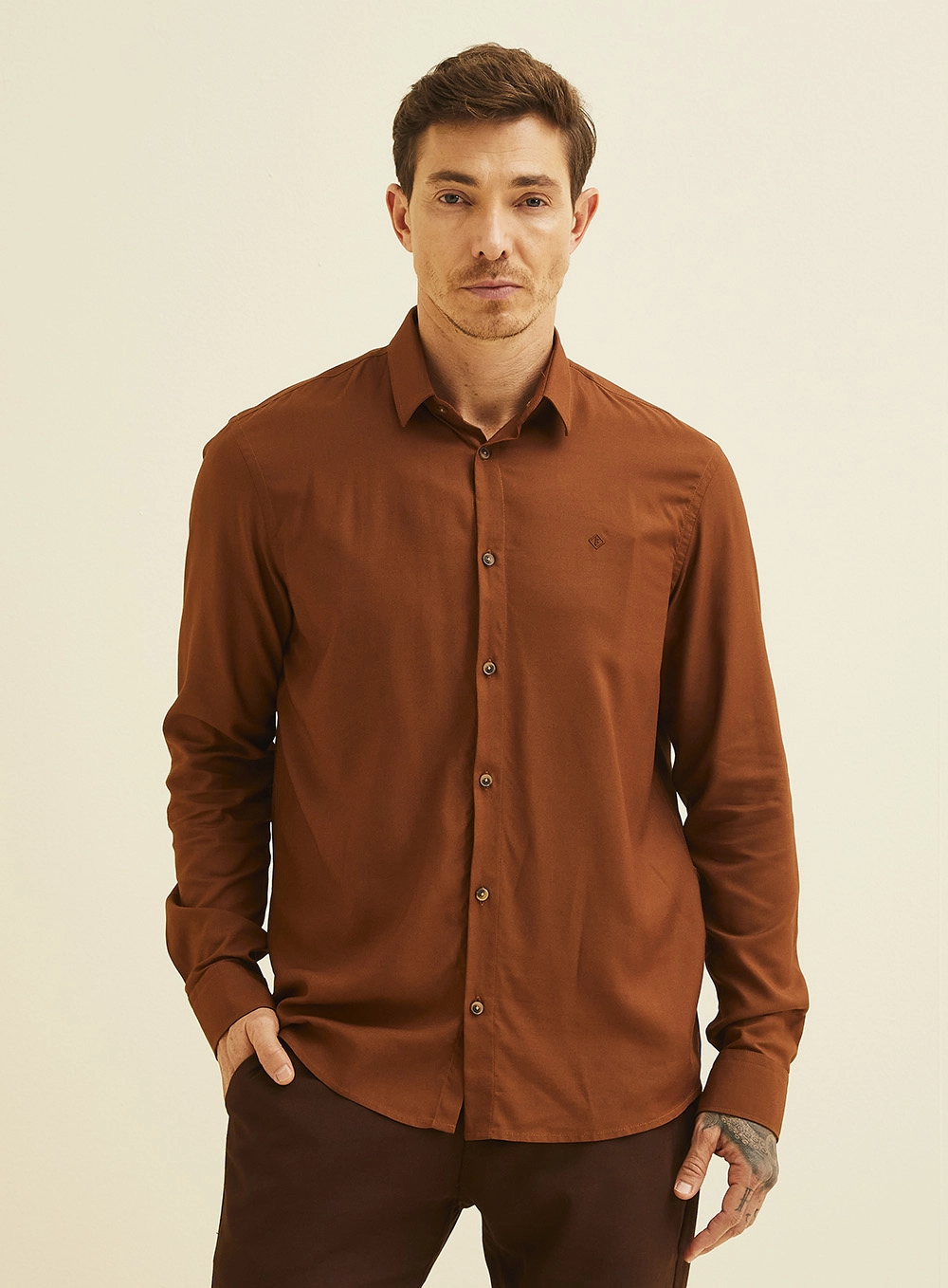 Camisa Masculina Relax Manga Longa Marrom 2