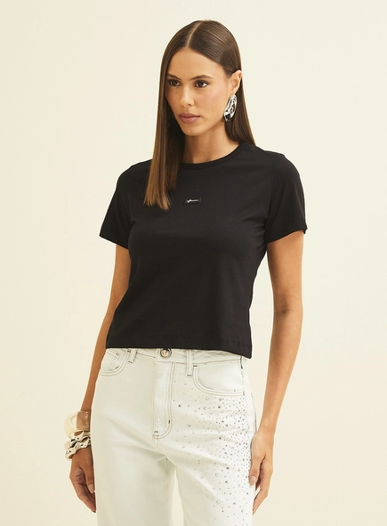 Camiseta Feminina Com Detalhe Em Logo