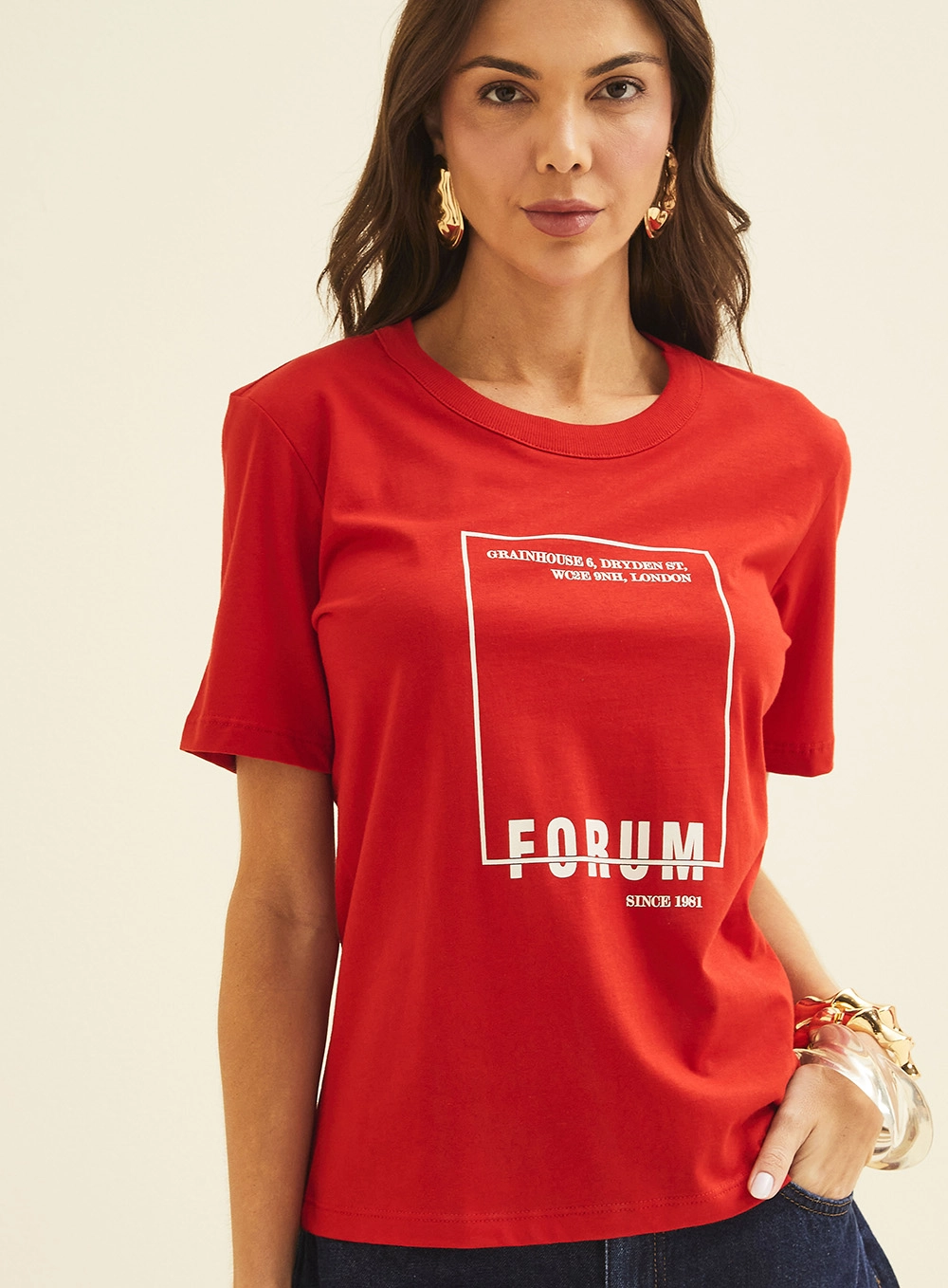 Camiseta Feminina Com Estampa Frontal Vermelho 3