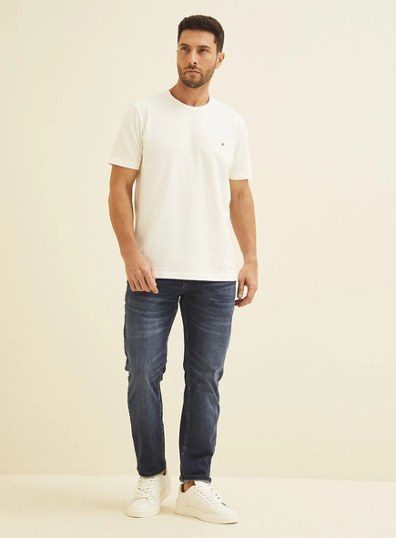 Camiseta Masculina Com Detalhe Em Logo