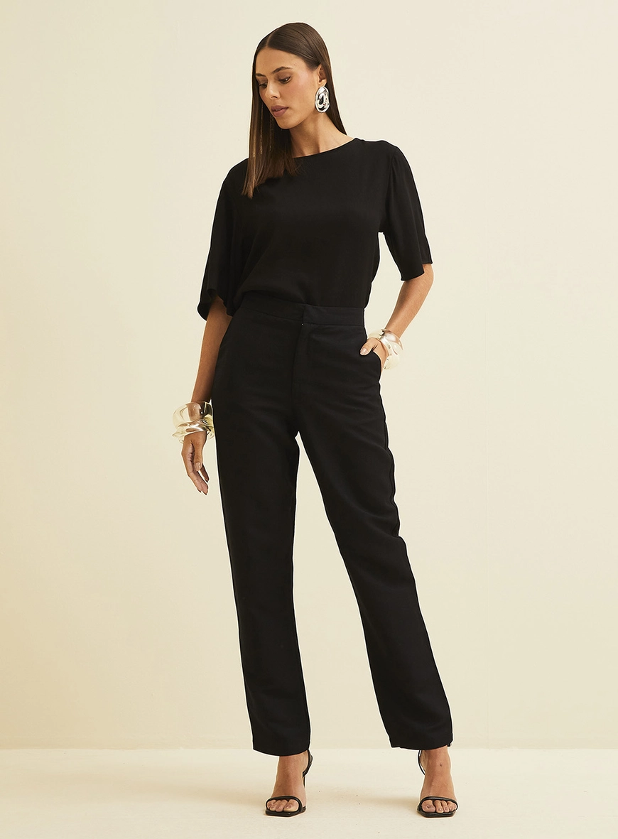 Blusa Basic Solta Em Linho Preto