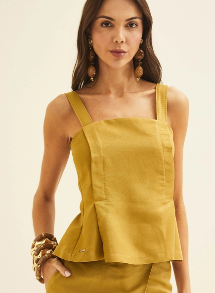 Blusa Em Linho Com Detalhe Em Lastex