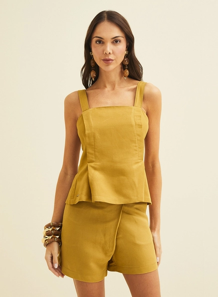 Blusa Em Linho Com Detalhe Em Lastex
