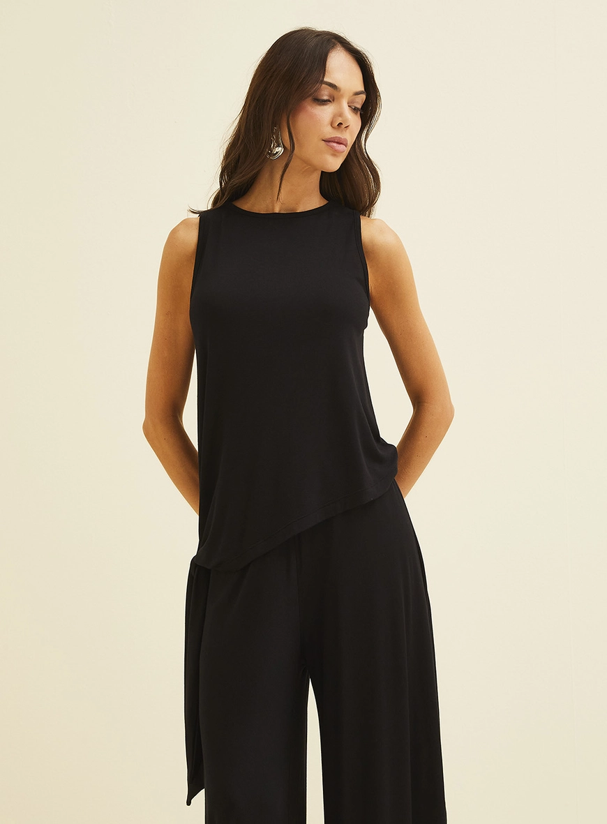 Blusa Assimétrica Em Tricô Preto