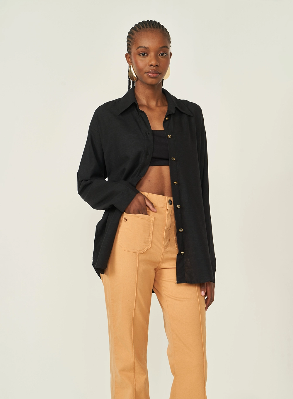 Camisa Feminina Comfort Manga Longa Preto