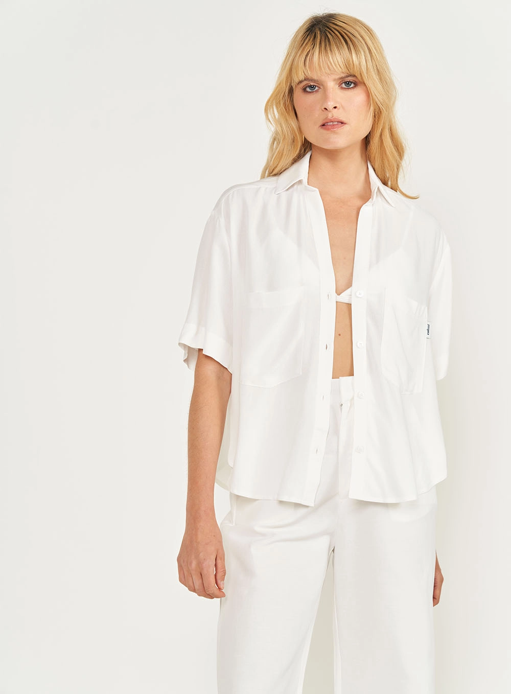 Camisa Loose Manga Curta Off Shell