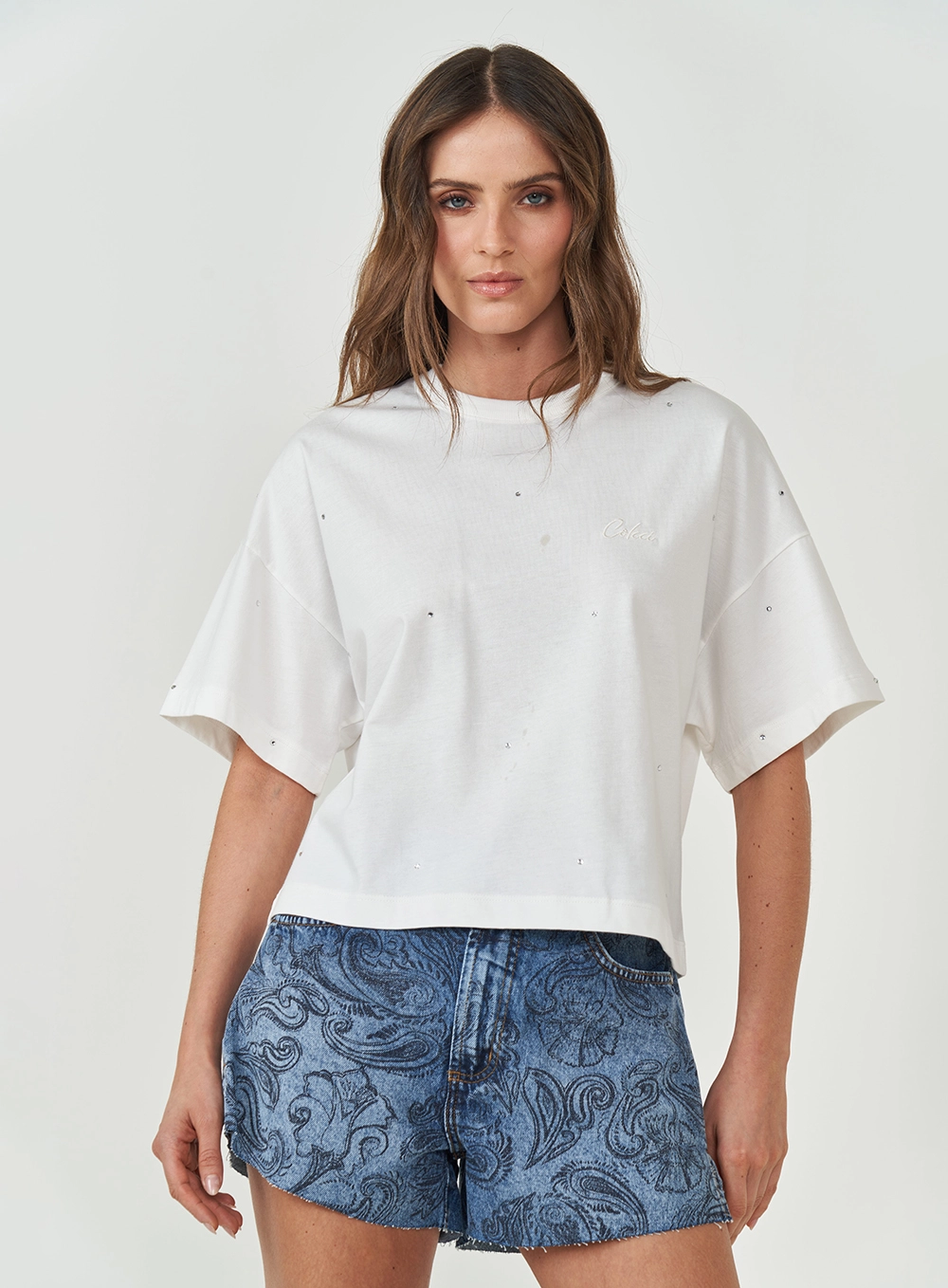 Camiseta Feminina Ampla Off Shell