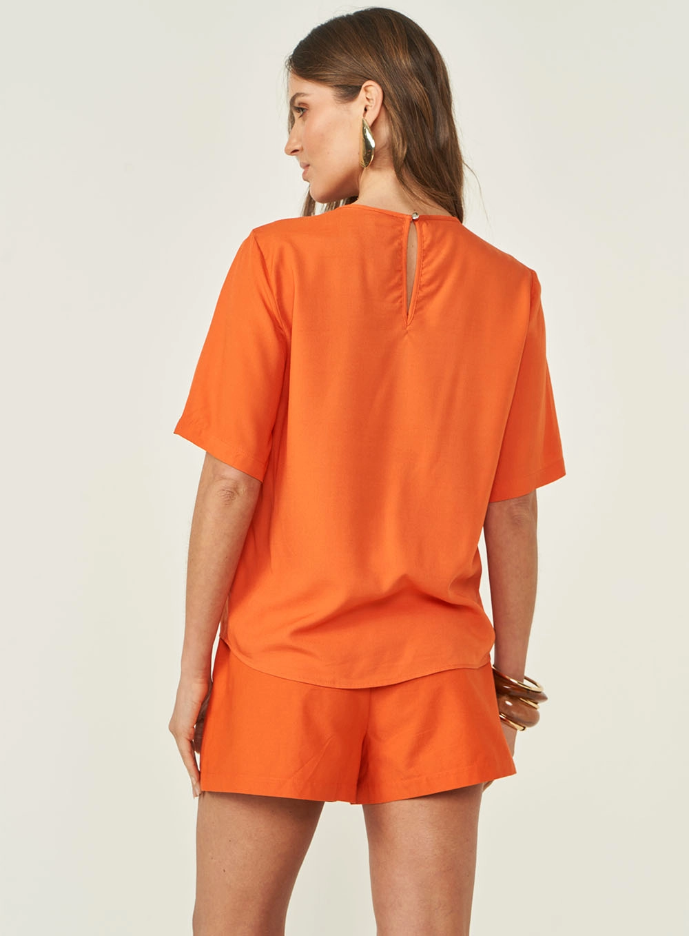 Camiseta Feminina Comfort Manga Curta Laranja