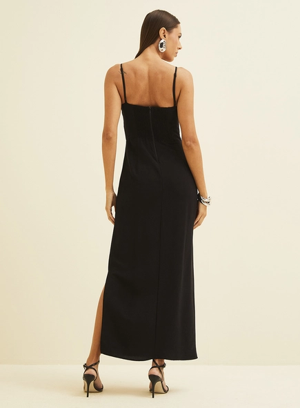 Vestido Midi Em Linho Decote Coração
