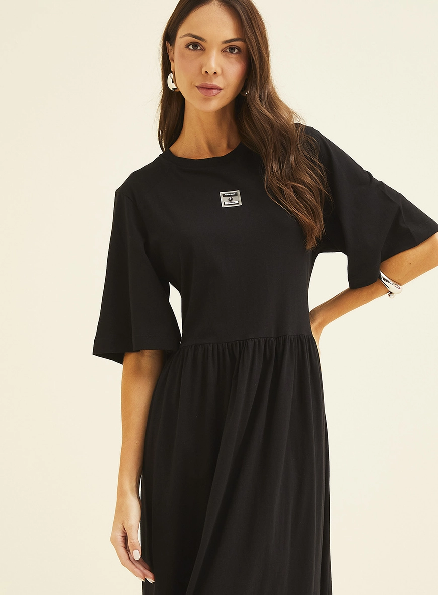 Vestido Longo Solto Com Franzido Preto