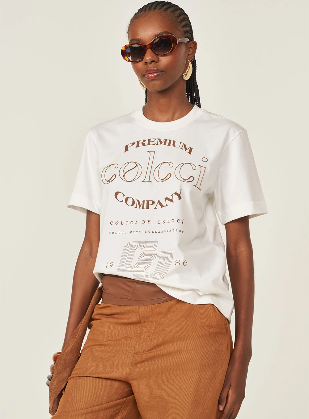 Camiseta Feminina Oversized Com Estampa Off Shell