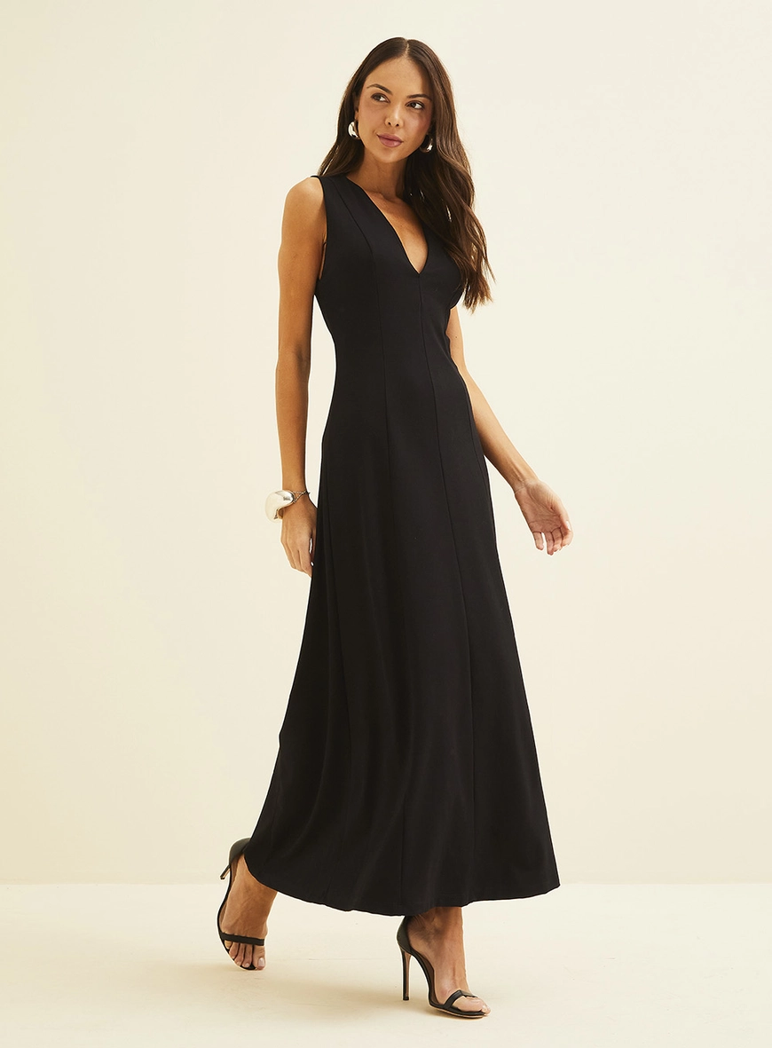 Vestido Midi Evasê Preto
