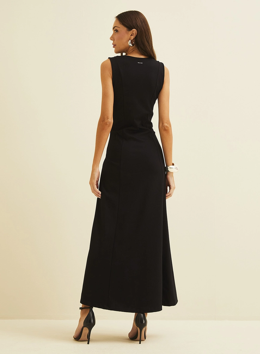 Vestido Midi Evasê Preto