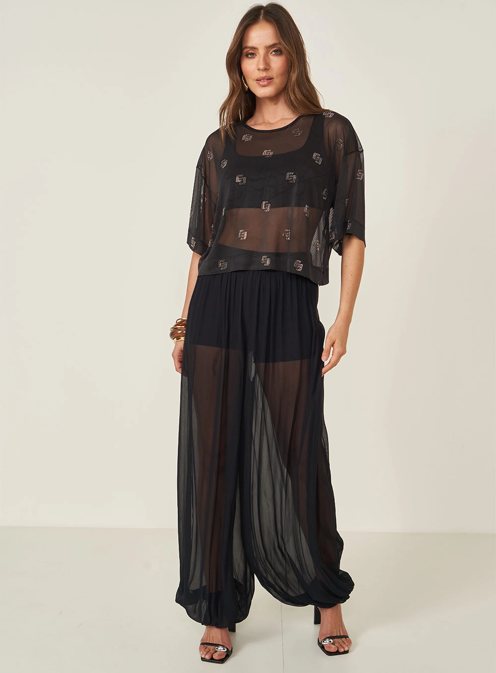 Camiseta Em Tule Com Aplicação Preto