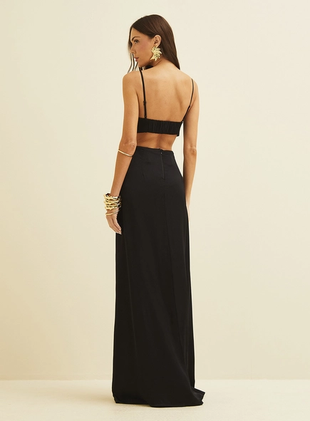 Vestido Longo Acinturado Com Abertura Costas