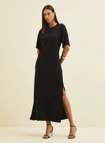 Vestido Longo Com Fenda