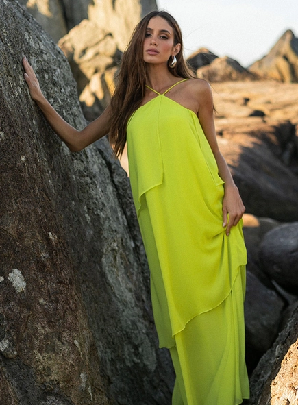 Vestido Longo Plano Uma Alça Com Camadas