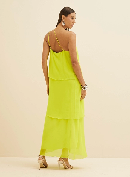 Vestido Longo Plano Uma Alça Com Camadas
